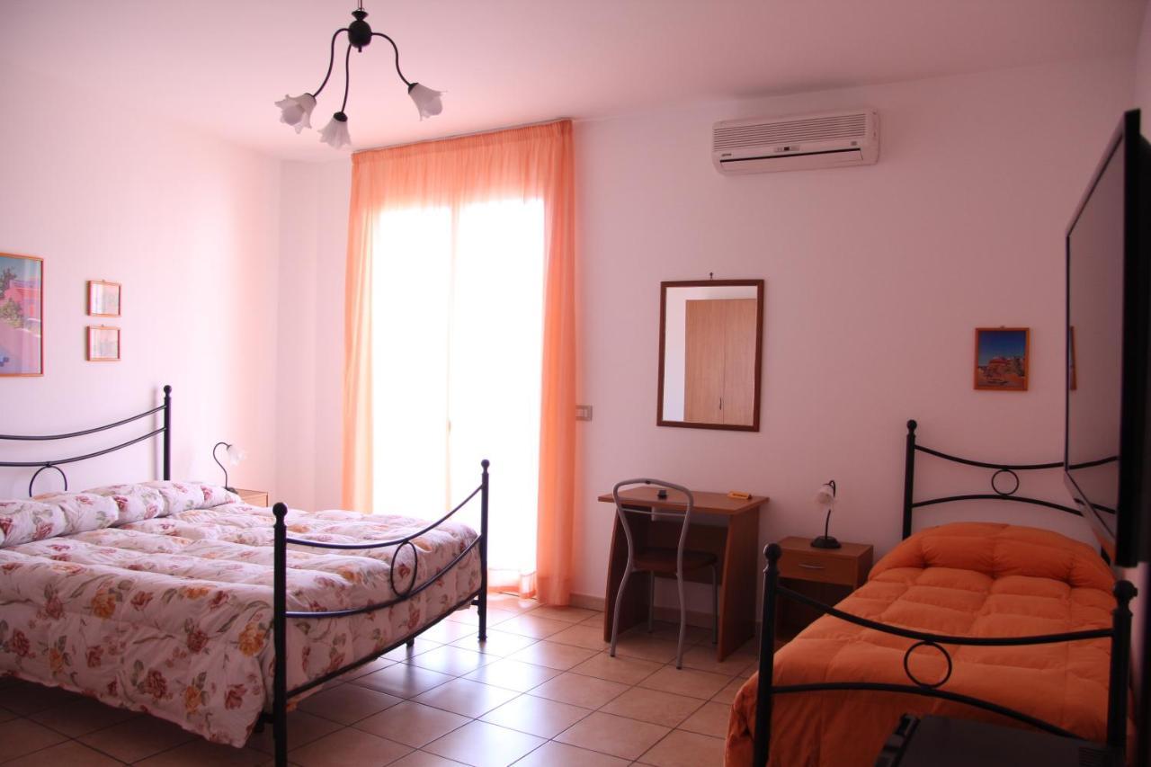Fragolina B&B Furci Siculo Exterior foto