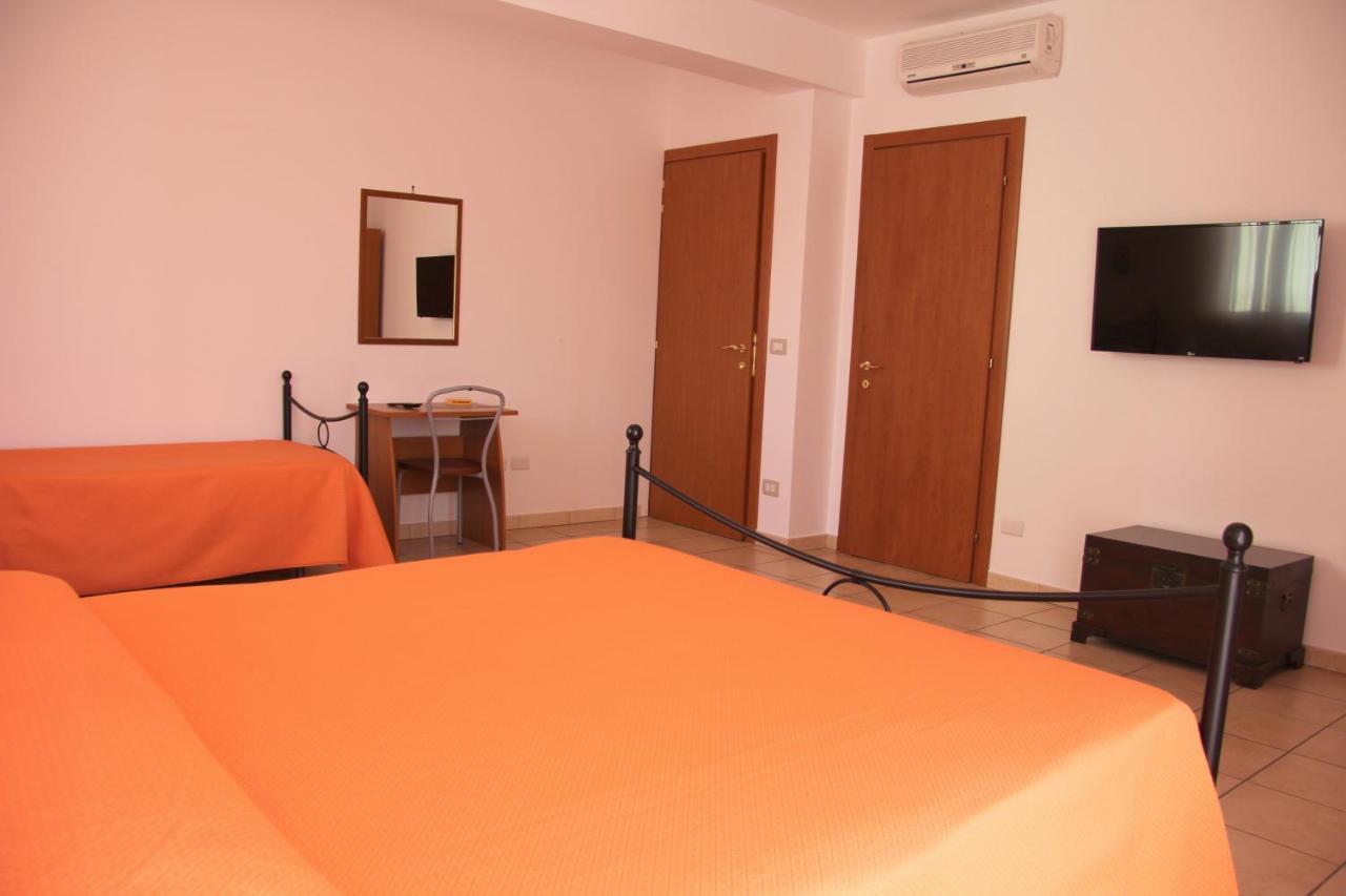 Fragolina B&B Furci Siculo Exterior foto