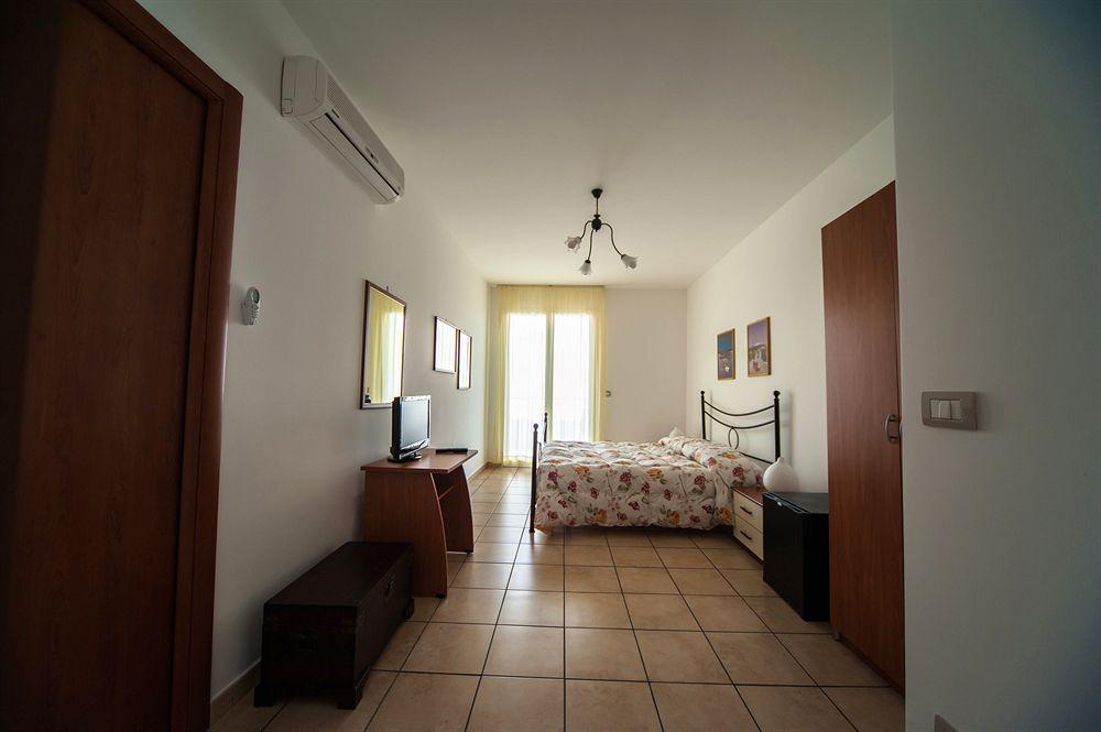 Fragolina B&B Furci Siculo Exterior foto